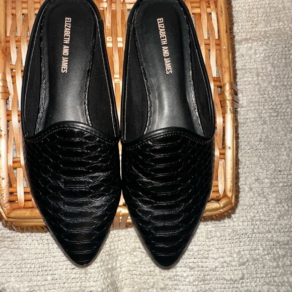 UEC Elizabeth And James Black Python Mule sz 7.5 - Picture 4 of 12